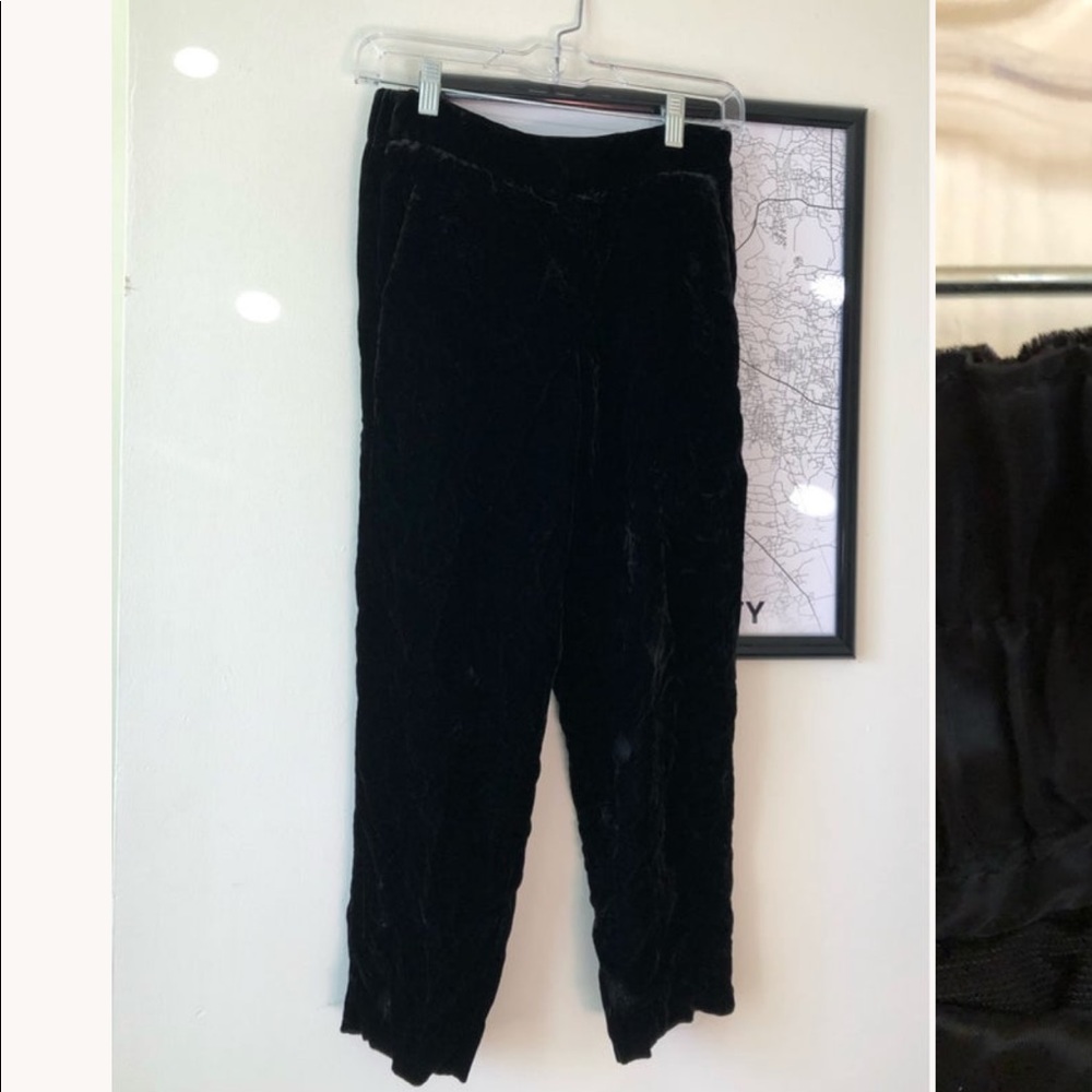 Black crushed velvet crop pants